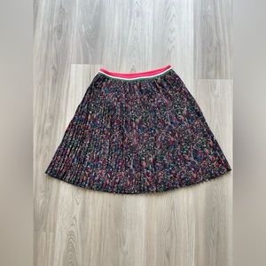 GAP Kids Pleated Floral Skirt in size XXL. Completely NEW